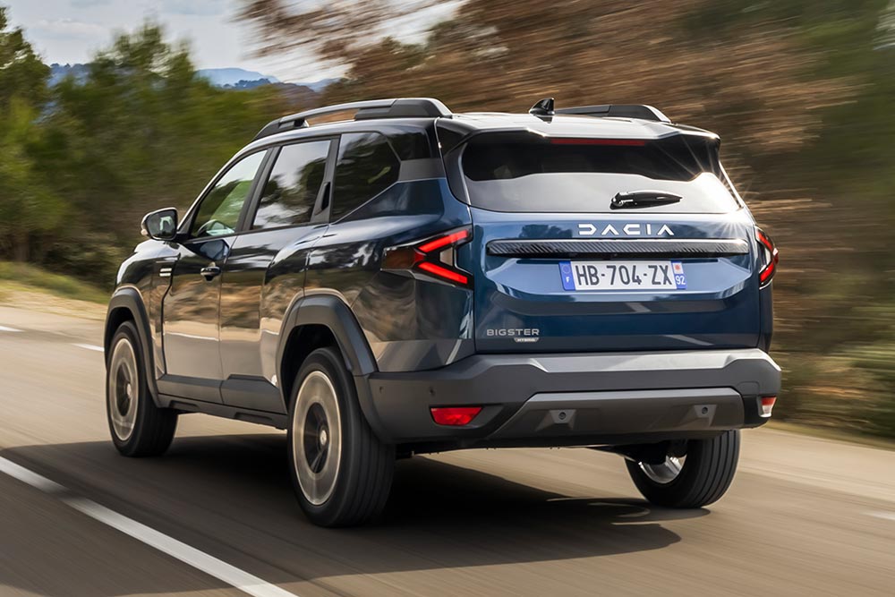 Πώς επιταχύνει και τι καίει το Dacia Bigster;