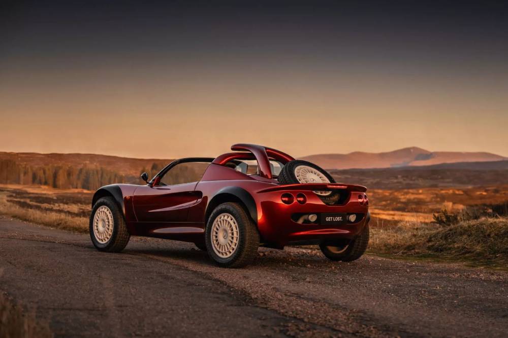 Η Lotus Elise που μεταμορφώθηκε σε θηρίο σαφάρι