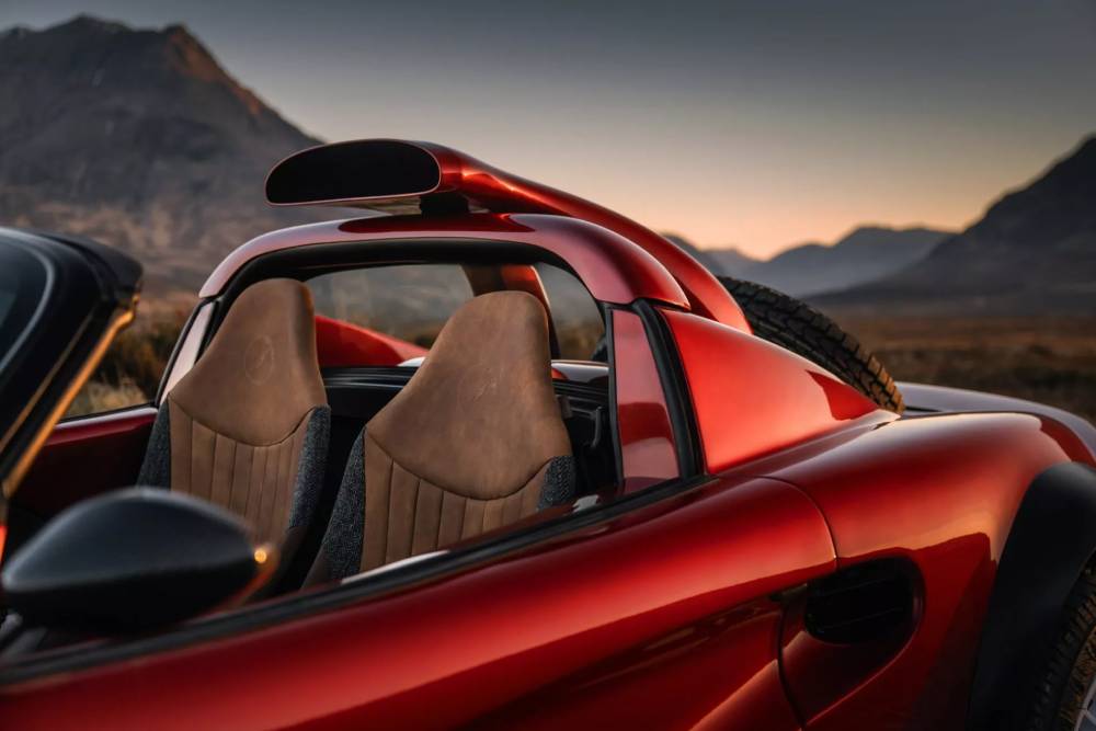 Η Lotus Elise που μεταμορφώθηκε σε θηρίο σαφάρι