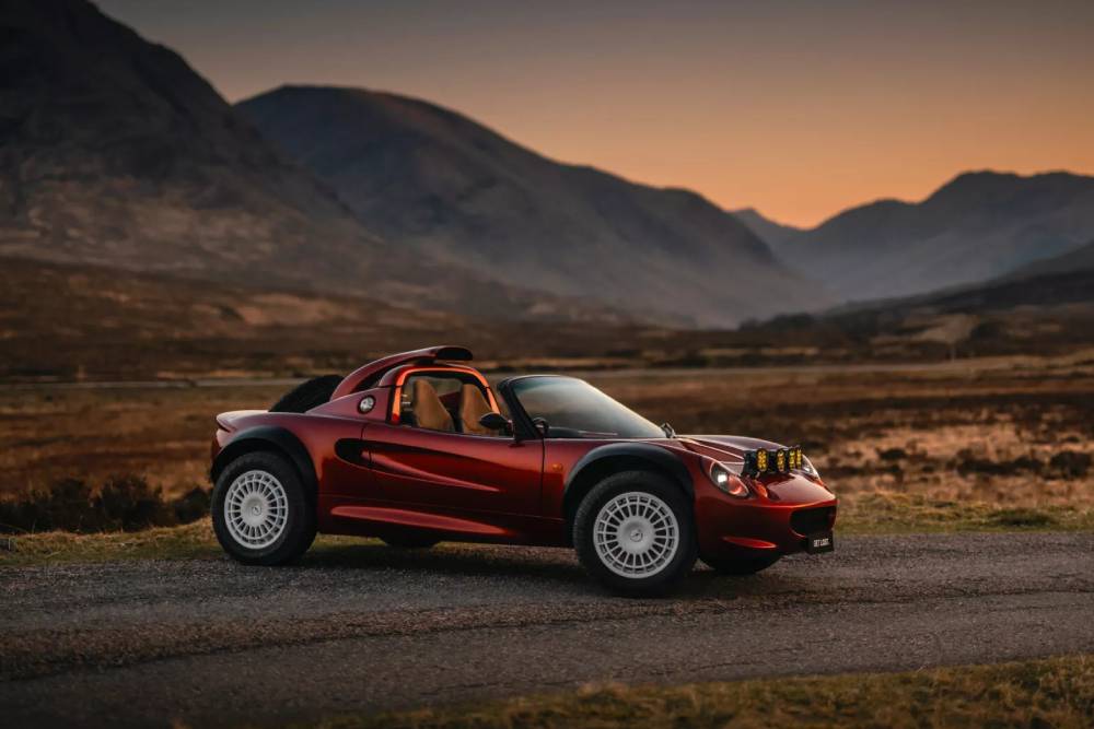 Η Lotus Elise που μεταμορφώθηκε σε θηρίο σαφάρι