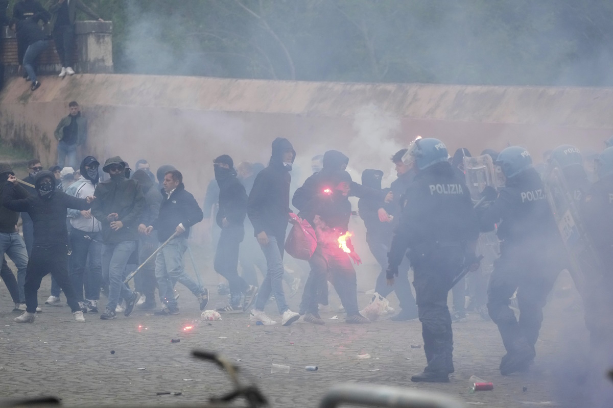 Τα επεισόδια πριν το Λάτσιο – Ρόμα οδηγούν σε απαγόρευση των βραδινών ντέρμπι στη Serie A