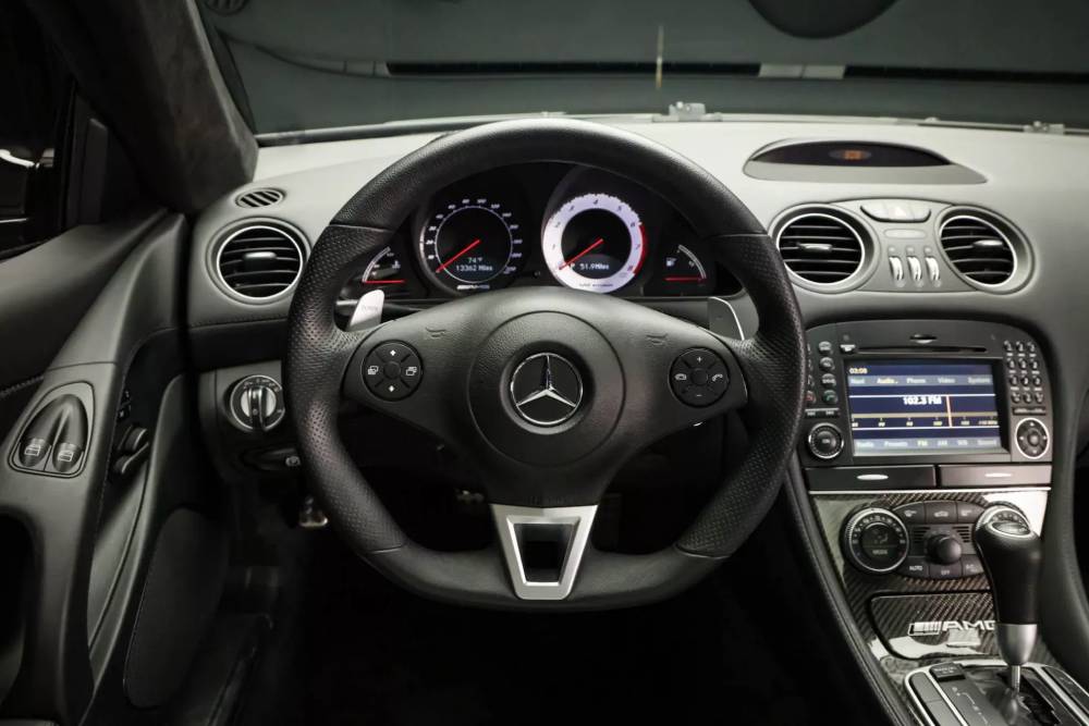 Σπάνιο διαμάντι η Mercedes SL65 AMG Black Series