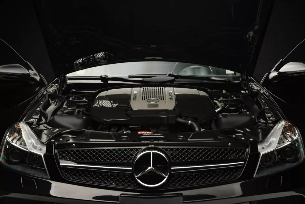 Σπάνιο διαμάντι η Mercedes SL65 AMG Black Series