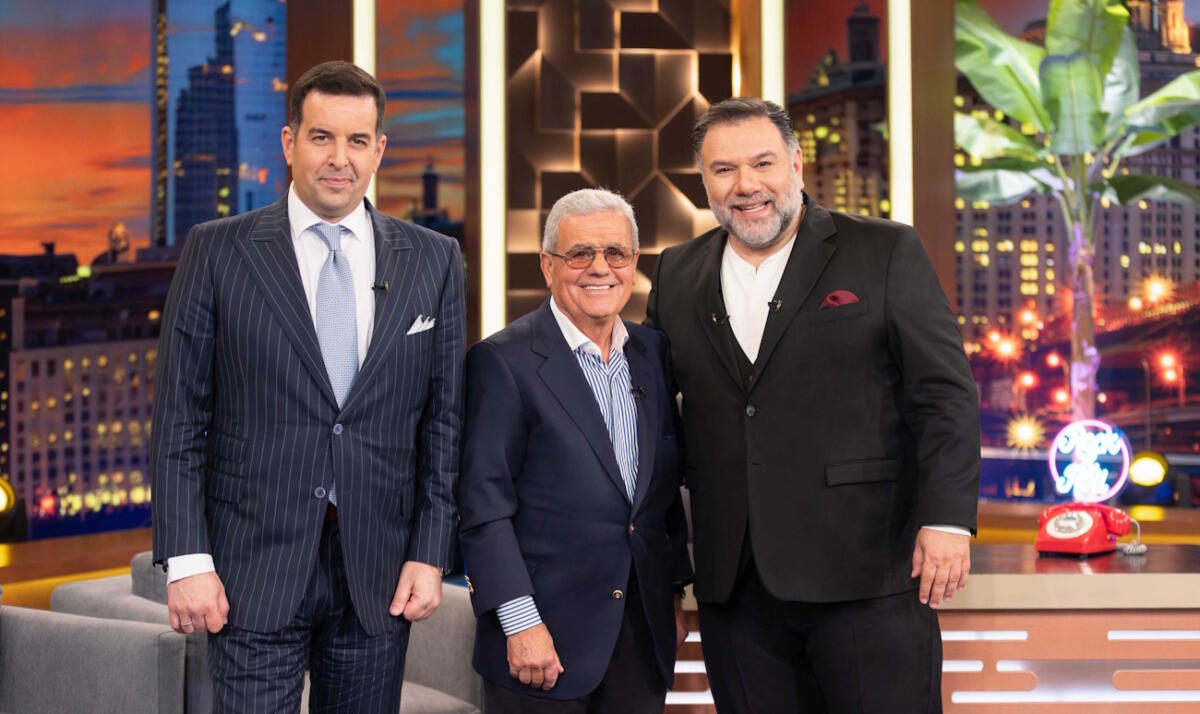 The 2Night Show: Ποιους εκλεκτούς καλεσμένους φιλοξενεί απόψε ο Γρηγόρης Αρναούτογλου;