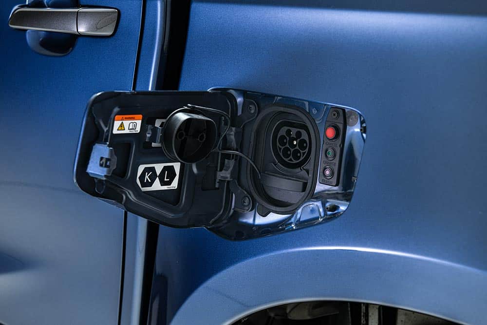 Παγκόσμια αποκάλυψη για το επαναστατικό Isuzu D-Max EV