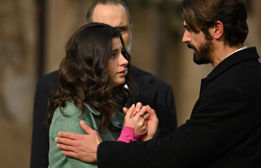 "Άγιος έρωτας" Spoiler: Συγκλονιστική σύγκρουση και ανατρεπτική αποκάλυψη φέρνουν τα πάνω κάτω