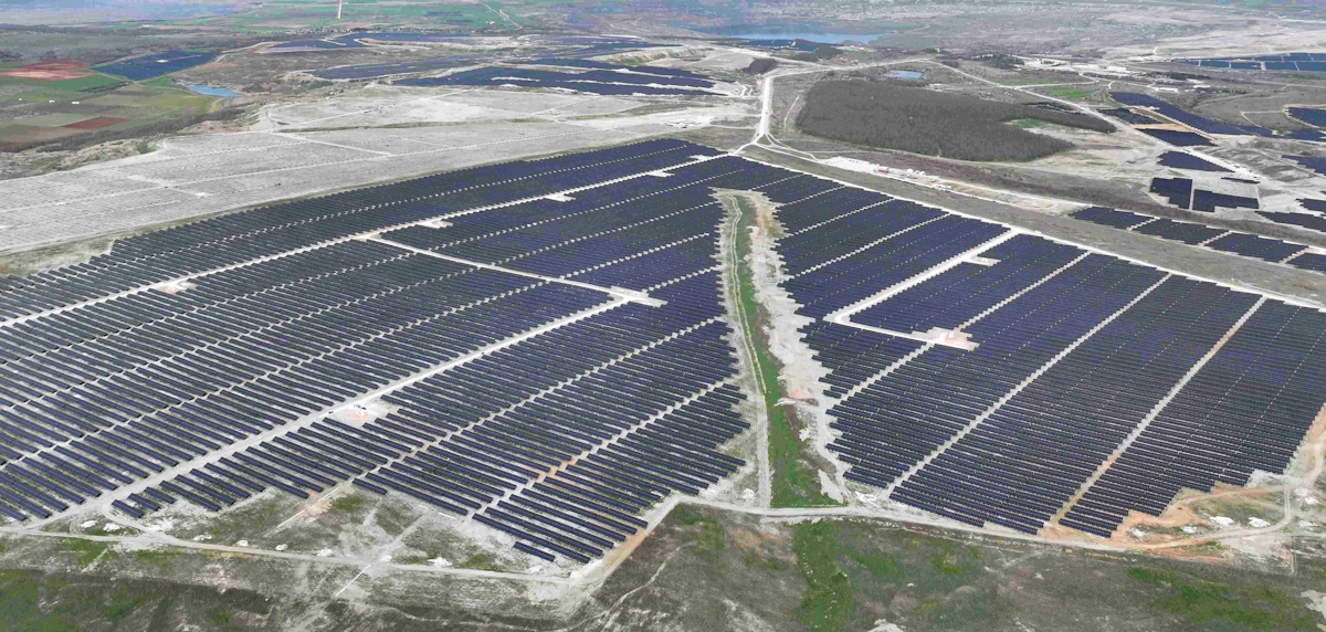 RWE – ΔΕΗ: Αναπτύσσουν γιγαντιαίο φωτοβολταϊκό πάρκο 567 MWp στην Κεντρική Μακεδονία