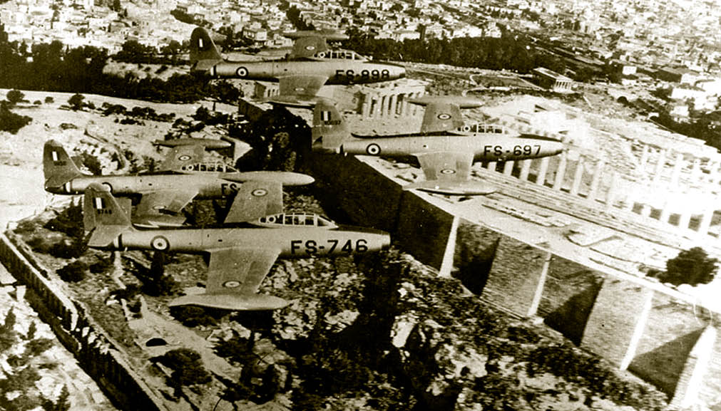 Το «Καρέ των Άσσων»: Οι θρυλικοί αεροπόροι της Βασιλικής Αεροπορίας