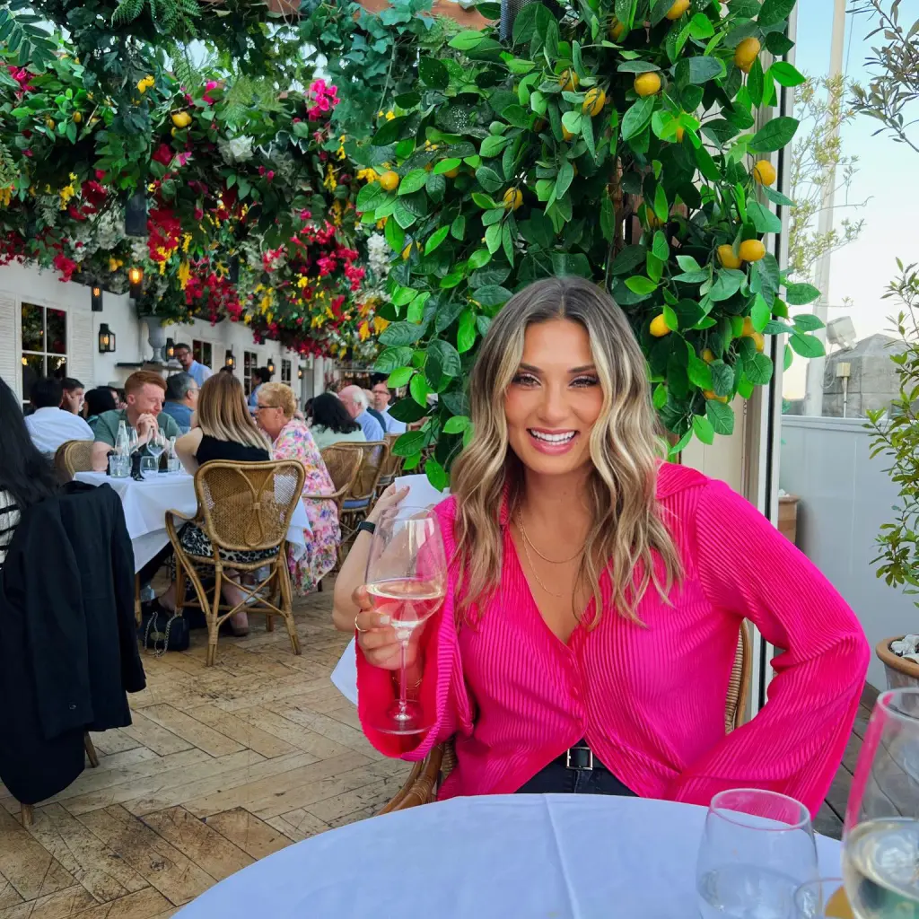 Βίντεο: Η στιγμή που συλλαμβάνεται δασκάλα για σεξουαλική κακοποίηση μαθητή της – Τα μηνύματα που την πρόδωσαν 5 Βίντεο: Η στιγμή που συλλαμβάνεται δασκάλα για σεξουαλική κακοποίηση μαθητή της – Τα μηνύματα που την πρόδωσαν