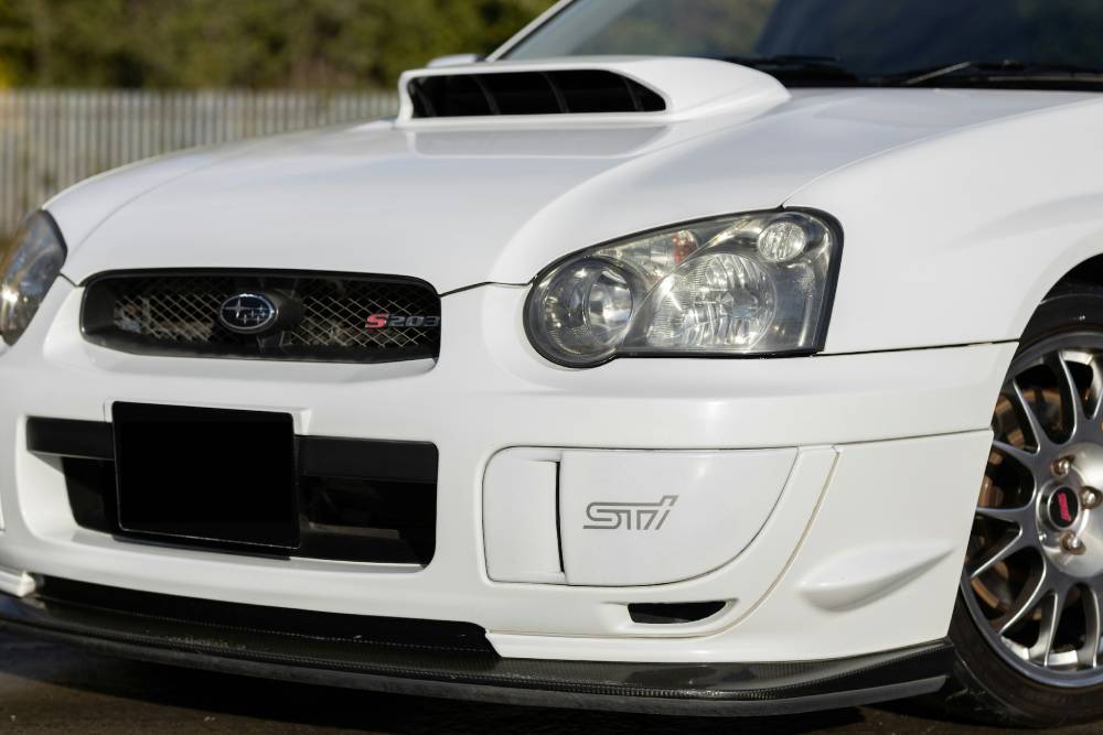 Σπάνιο Subaru Impreza STI S203 λευκό σαν χιόνι
