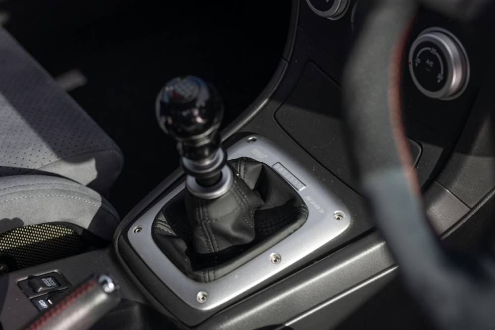 Σπάνιο Subaru Impreza STI S203 λευκό σαν χιόνι