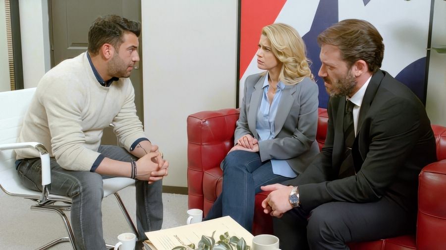 "Μαμά στα σκοτεινά": Ο πρώην σύζυγος της Πέρλας ξεσκεπάζει τα μυστικά της Λίζας