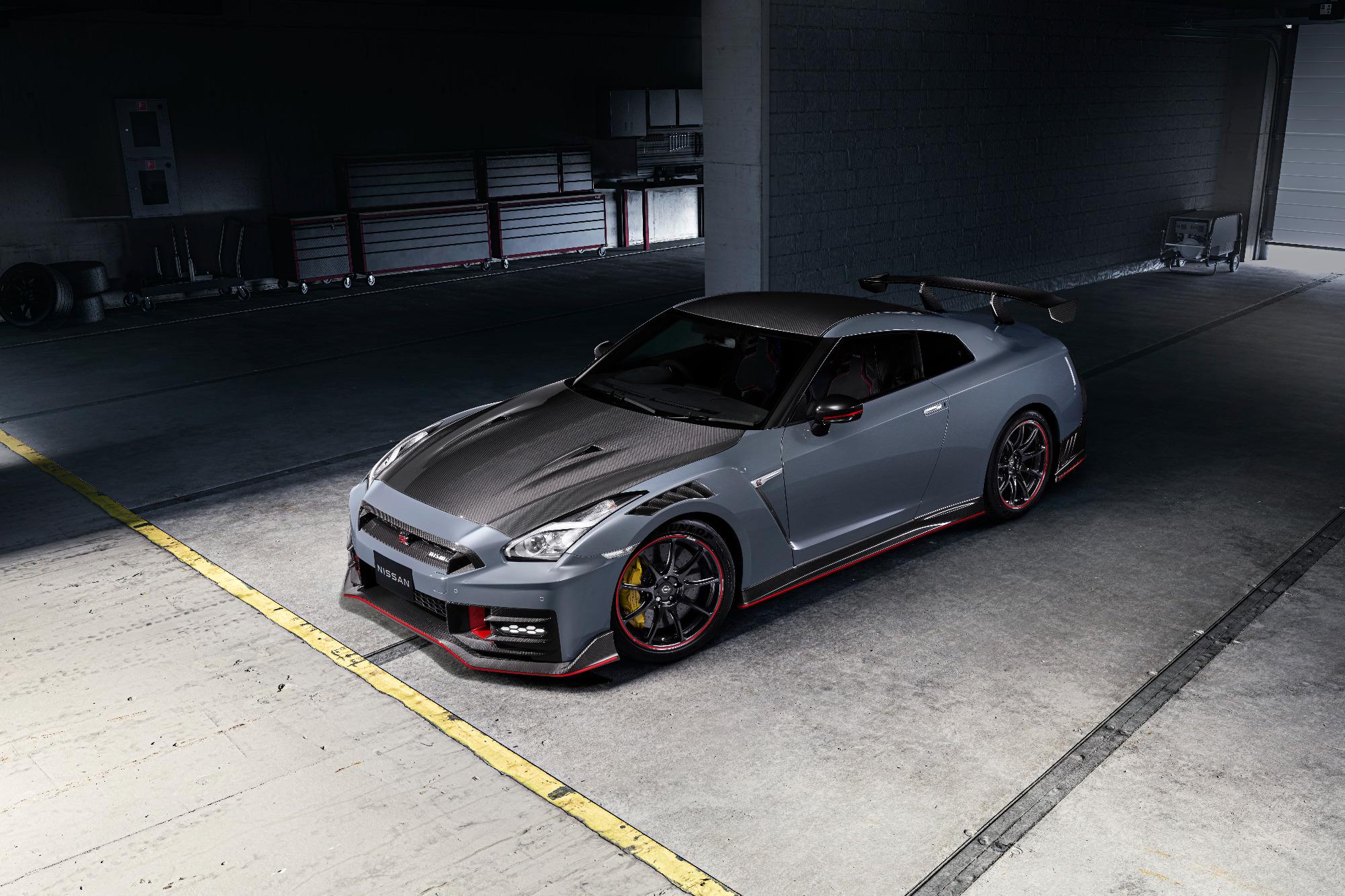 Nissan GT-R
