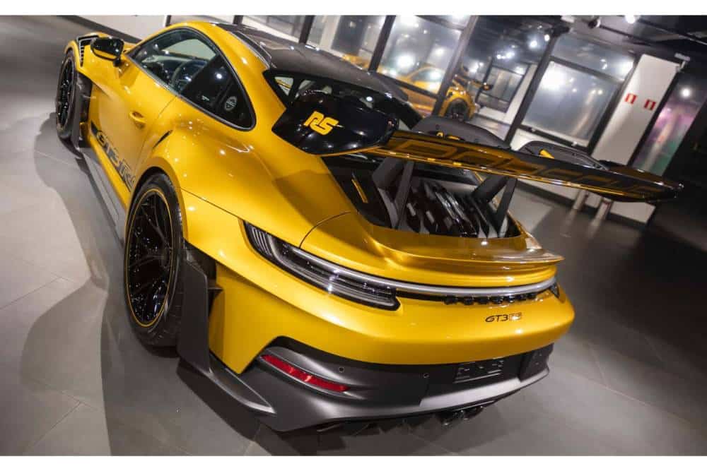 Η Porsche 911 GT3 RS με πολυτελή αξεσουάρ αξίας 200.000 ευρώ
