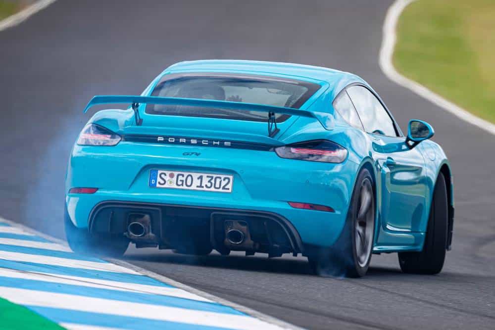 porsche cayman gt4