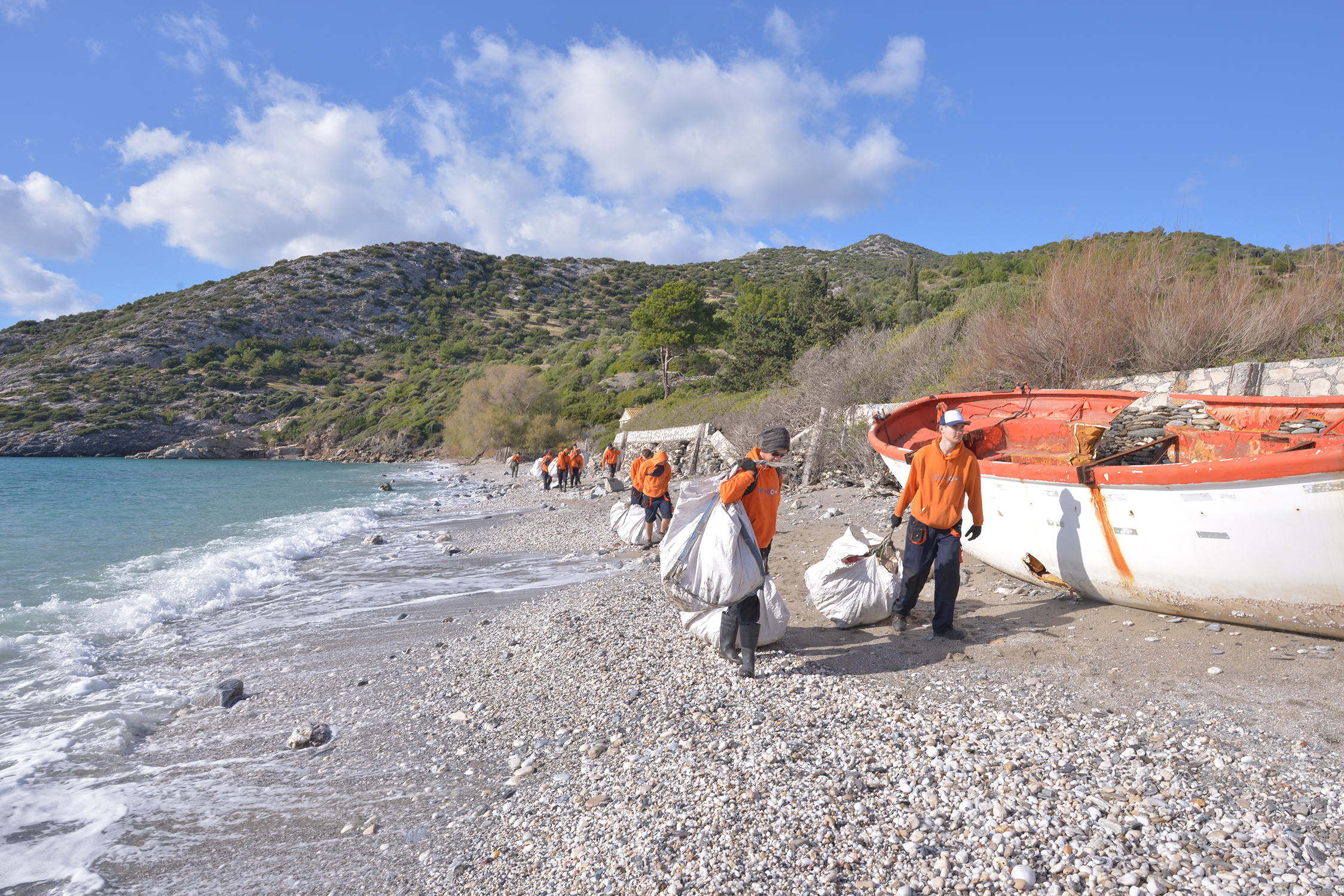 Κοινωφελές Ίδρυμα Αθανάσιος Κ. Λασκαρίδης, Typhoon Project: Ο «Τυφώνας» που σαρώνει τα σκουπίδια και θωρακίζει τις ελληνικές ακτές