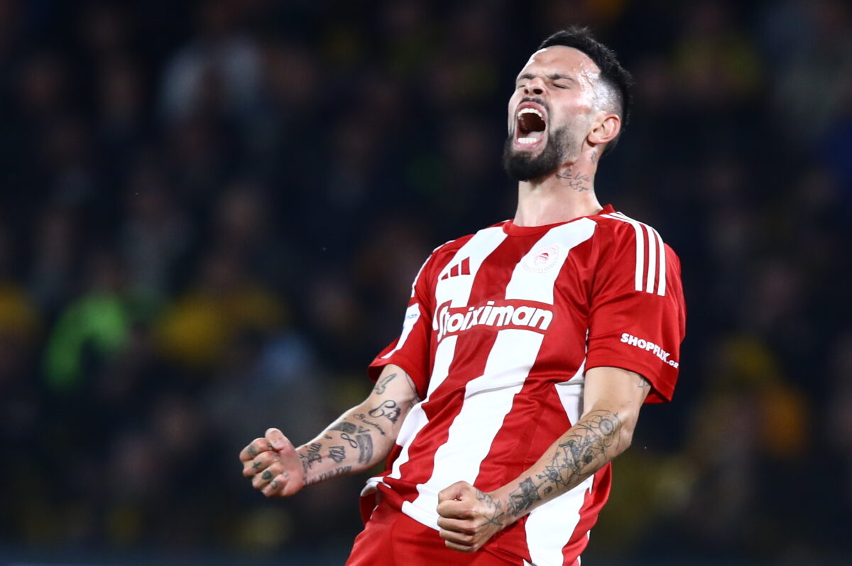 velde-olympiacos-1200x797