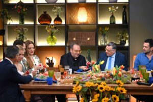 #Παρέα με τον Γιώργο Κουβαρά: Πασχαλινό ξεφάντωμα με την Εστουδιαντίνα Νέας Ιωνίας