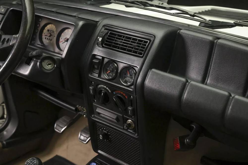 Εκρηκτικό Renault 5 Turbo με κινητήρα-θηρίο Mazda RX-7!