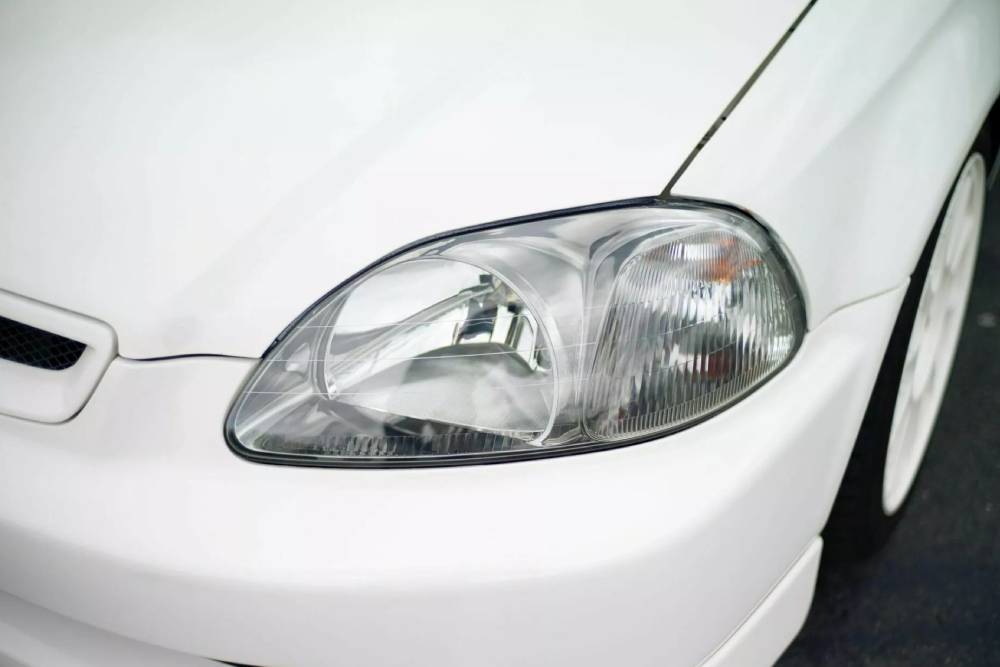 Honda Civic Type R EK9 με τιμές που σπάνε ταμεία