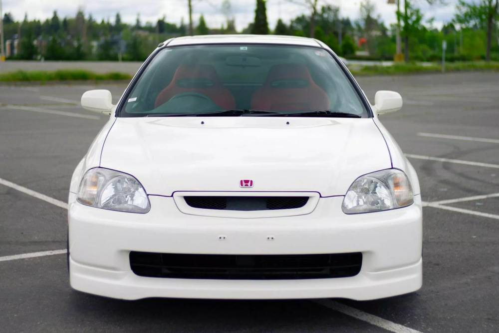 Honda Civic Type R EK9 με τιμές που σπάνε ταμεία