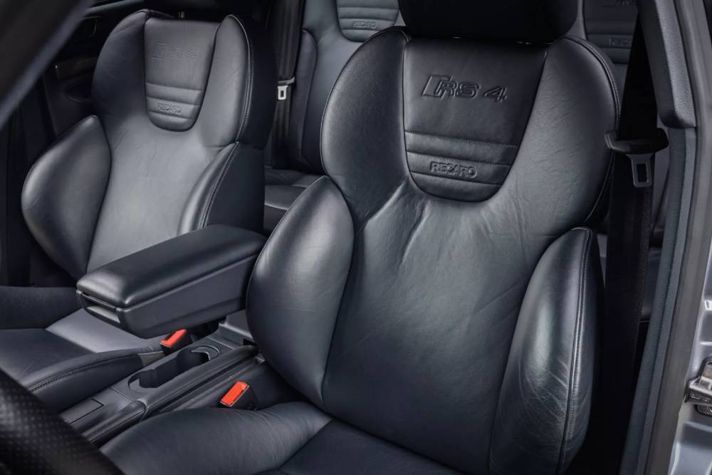 «Αμεταχείριστο» Audi RS 4 B5 αμφισβητεί το ολοκαίνουριο RS 6