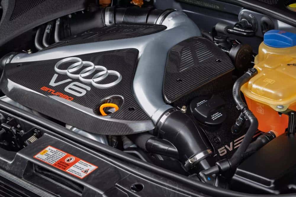 «Αμεταχείριστο» Audi RS 4 B5 αμφισβητεί το ολοκαίνουριο RS 6