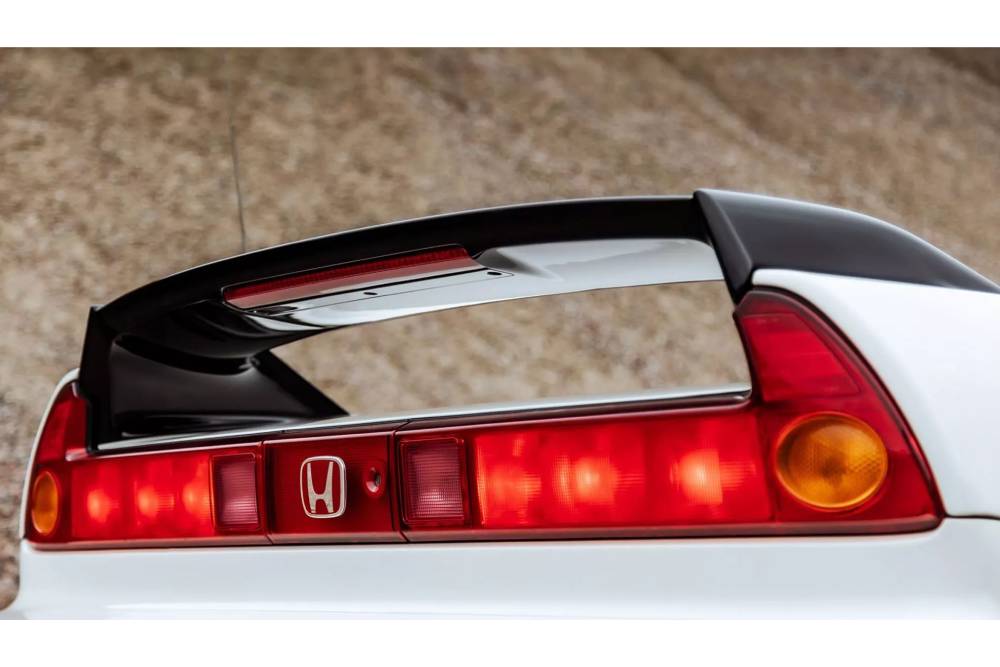 Σπάνιο Honda NSX-R εκτοξεύεται στα 850.000 ευρώ!