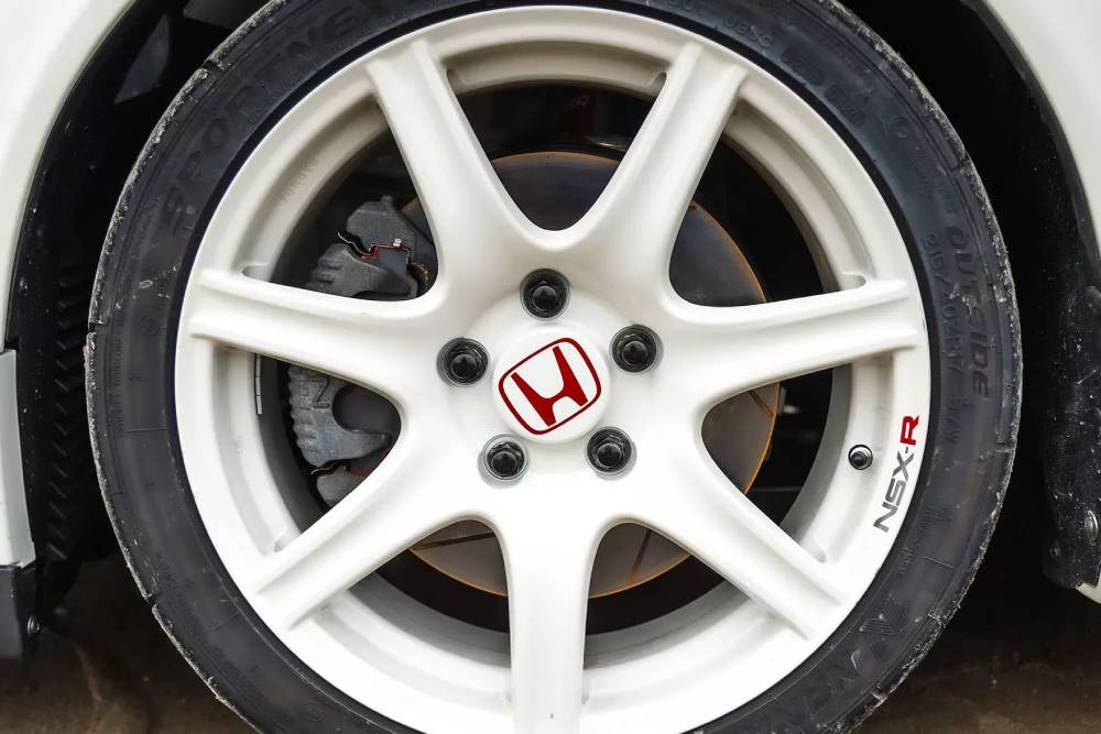 Σπάνιο Honda NSX-R εκτοξεύεται στα 850.000 ευρώ!