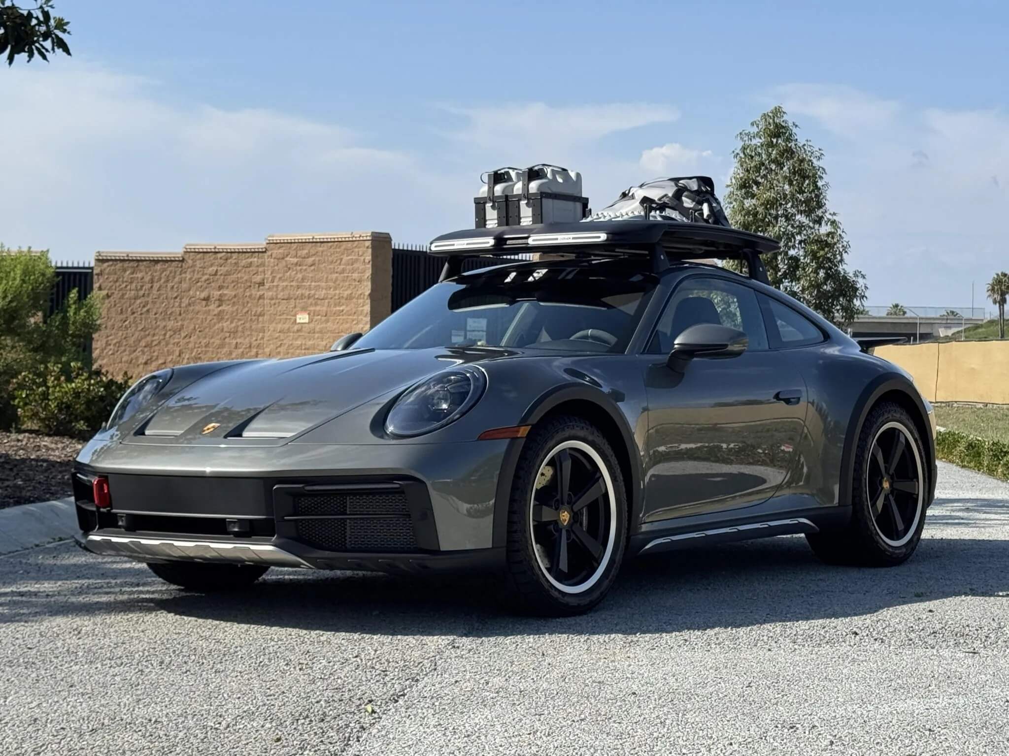 911 Dakar