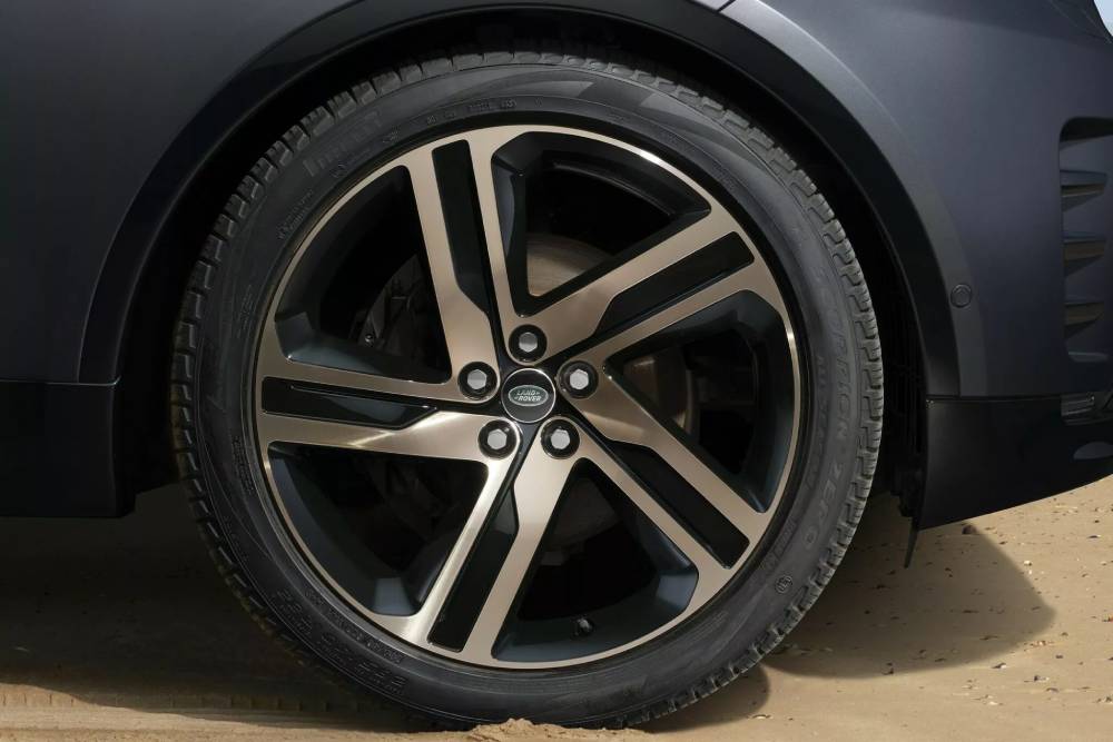 Νέα και λουσάτα Land Rover Discovery Tempest/Gemini