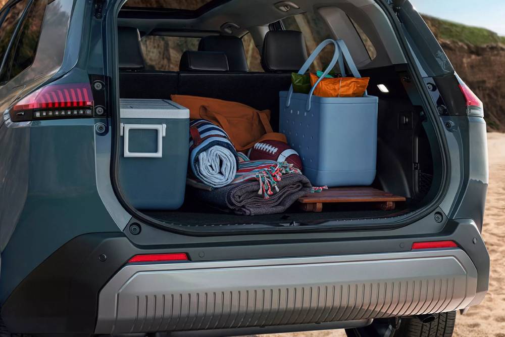 Νέο Toyota RAV4 και GR Sport εκτοξεύεται με 324 άλογα