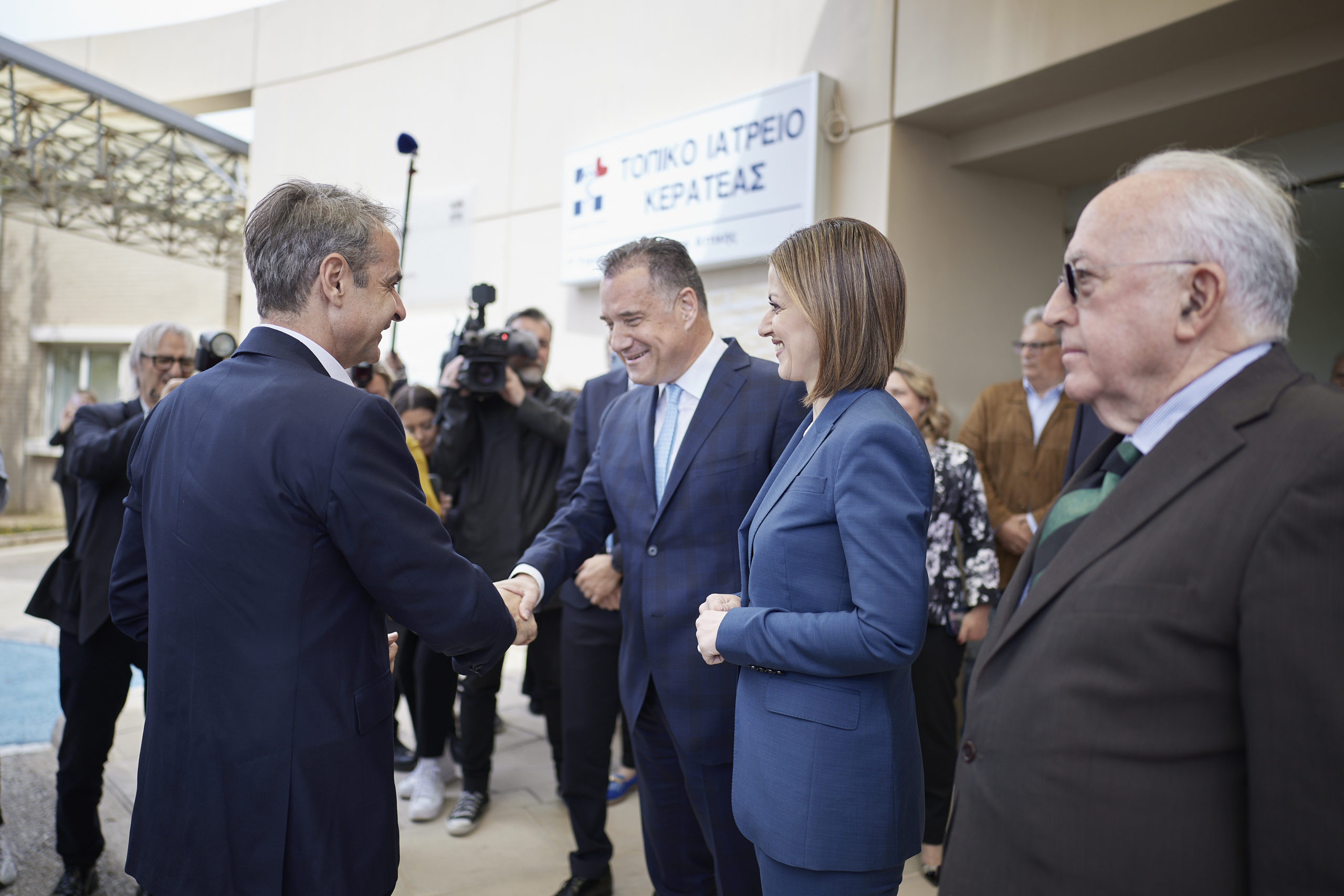 Μητσοτάκης: Επίσκεψη σε Κέντρο Αποκατάστασης στην Κερατέα – «Εφάμιλλο των κορυφαίων ιδιωτικών κέντρων»