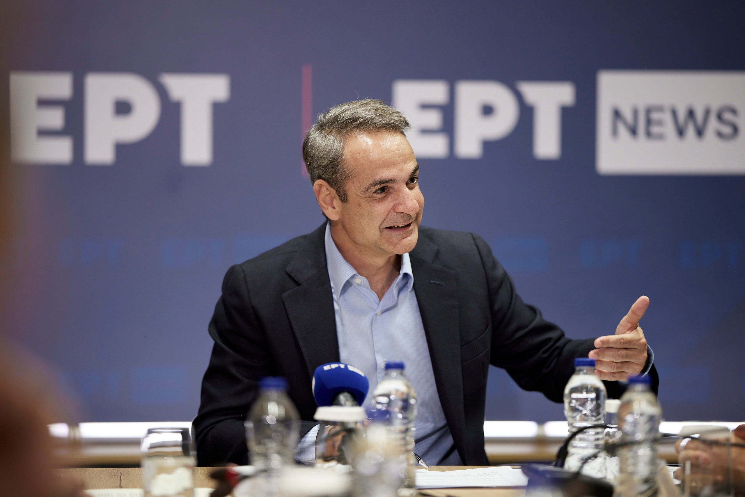 Κυριάκος Μητσοτάκης: Επίσκεψη του πρωθυπουργού στην ΕΡΤ – «Βήμα-βήμα οικοδομούμε την δημόσια τηλεόραση που αξίζουν οι πολίτες»