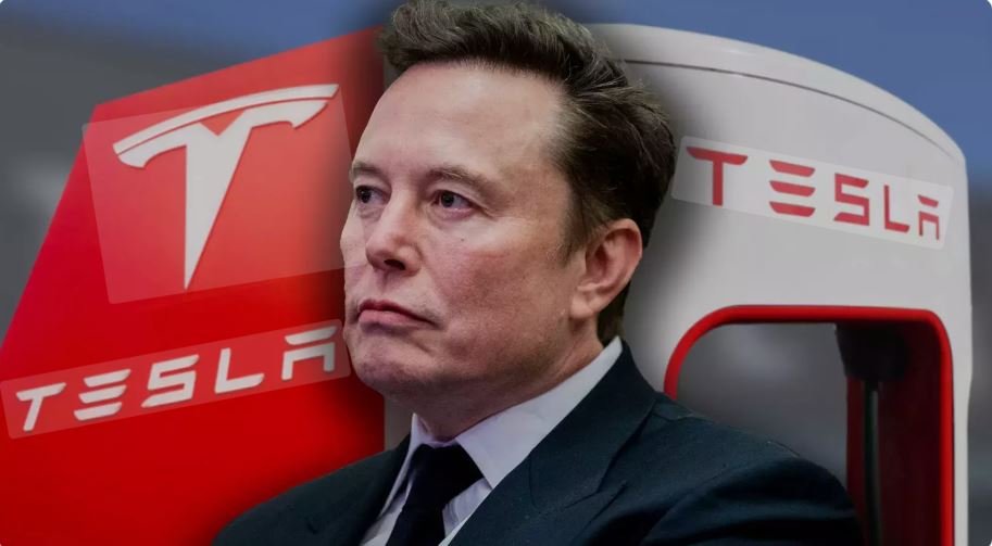 Tesla: Σχεδιάζει την αποπομπή του Μασκ από τη θέση του CEO – Αναζητά νέο ηγέτη