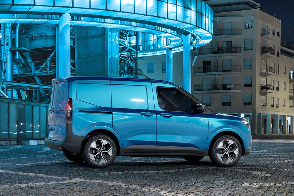 Νέο Ford E-Transit Courier: Επαγγελματικό όχημα με οικολογική συνείδηση