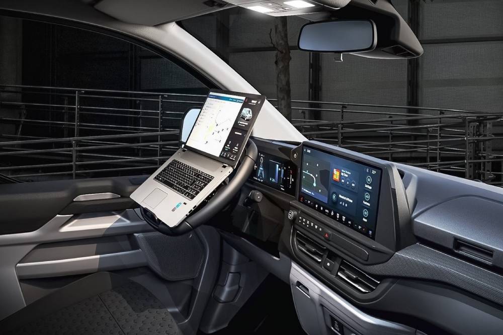 Το νέο Ford E-Transit Custom εξηλεκτρίζει τις επιχειρήσεις