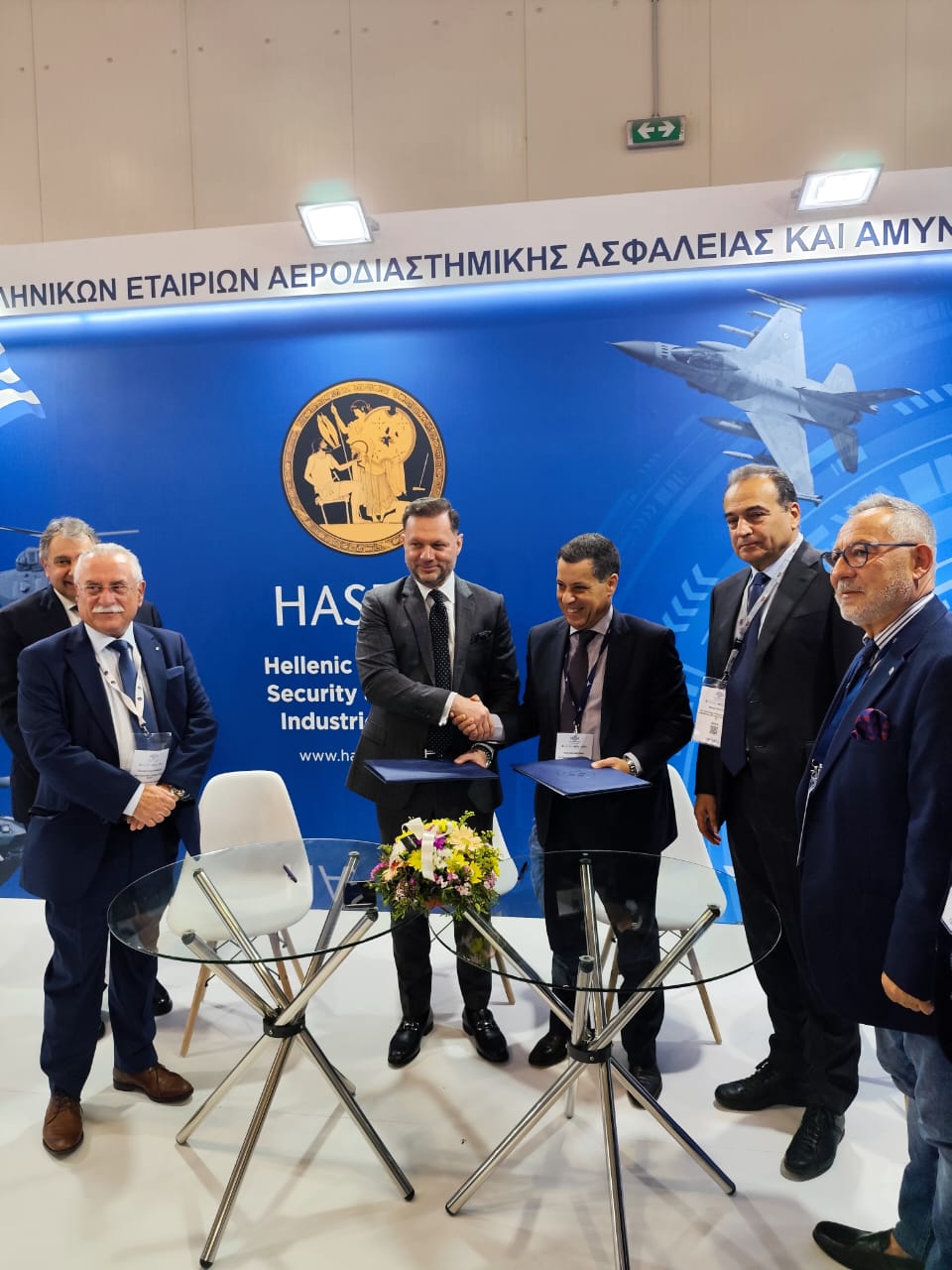Ιστορική συμφωνία για πολεμικά πλοία από τα ναυπηγεία και τις αμυντικές βιομηχανίες της Ελλάδας – ΦΩΤΟ και ΒΙΝΤΕΟ