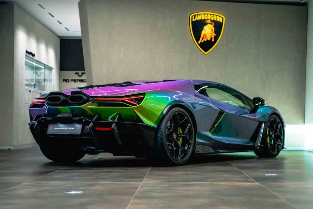 Η Lamborghini Revuelto που μεταμορφώνει την εμφάνισή της