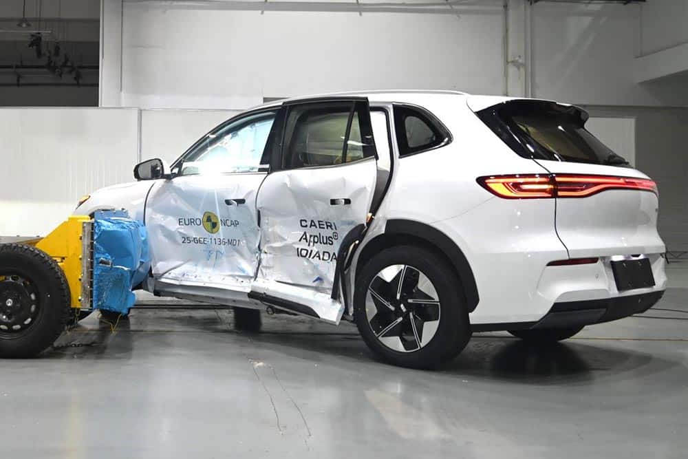 Φρούριο προστασίας το εντυπωσιακό Geely EX5