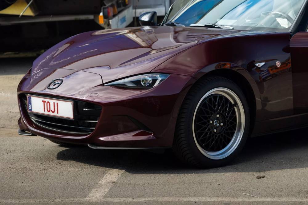 Αποκαλύφθηκε το συλλεκτικό και πολυτελές Mazda MX-5 Toji