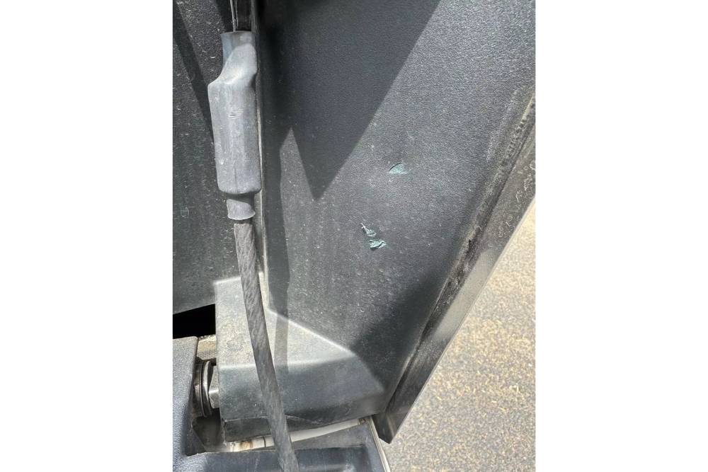 Cybertruck γύρισε με μηδενισμένο κοντέρ από σέρβις