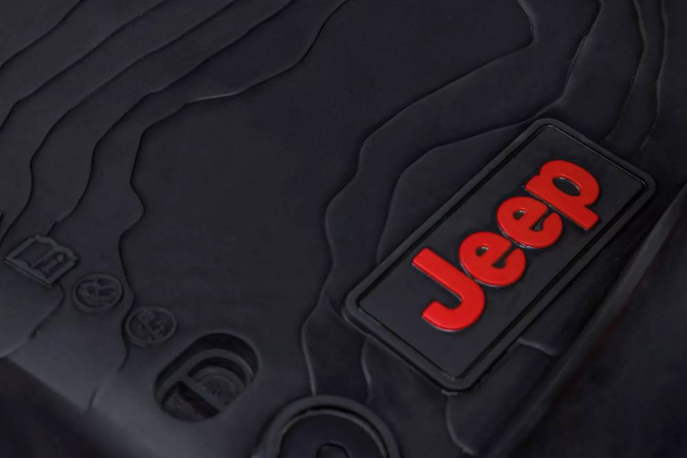 Νέο Jeep Wrangler 1941 Willys με πολεμικές διαθέσεις