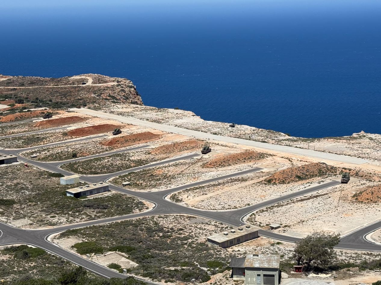 Πυροβολικό: Φλέγεται ο ουρανός στην Κρήτη – Συγκλονιστικές εικόνες