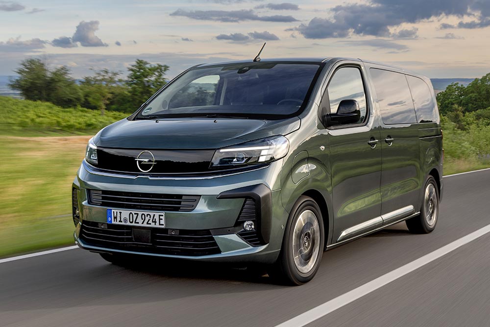 Νέα οικογενειακά Opel προσφέρουν πολυτελείς ανέσεις