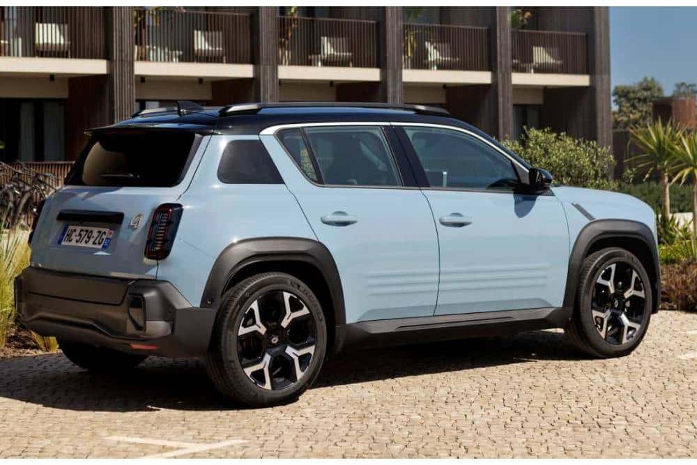 Επιστρέφει δυναμικά το θρυλικό Renault 4 E-Tech