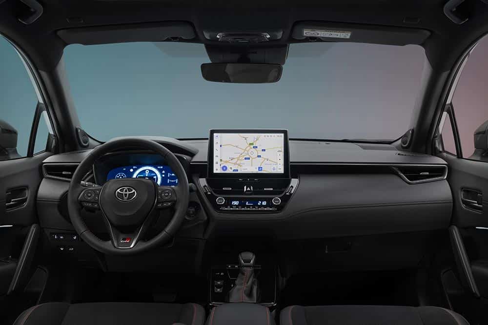 Αποκαλύφθηκε το εντυπωσιακό Toyota Corolla Cross με σπορ έκδοση GR SPORT