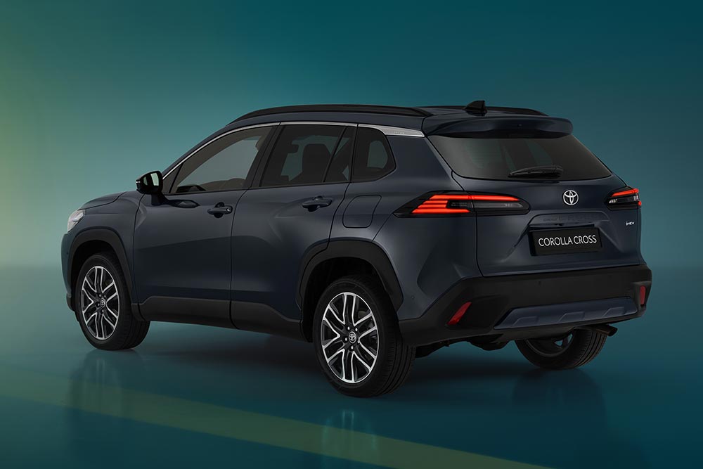 Αποκαλύφθηκε το εντυπωσιακό Toyota Corolla Cross με σπορ έκδοση GR SPORT