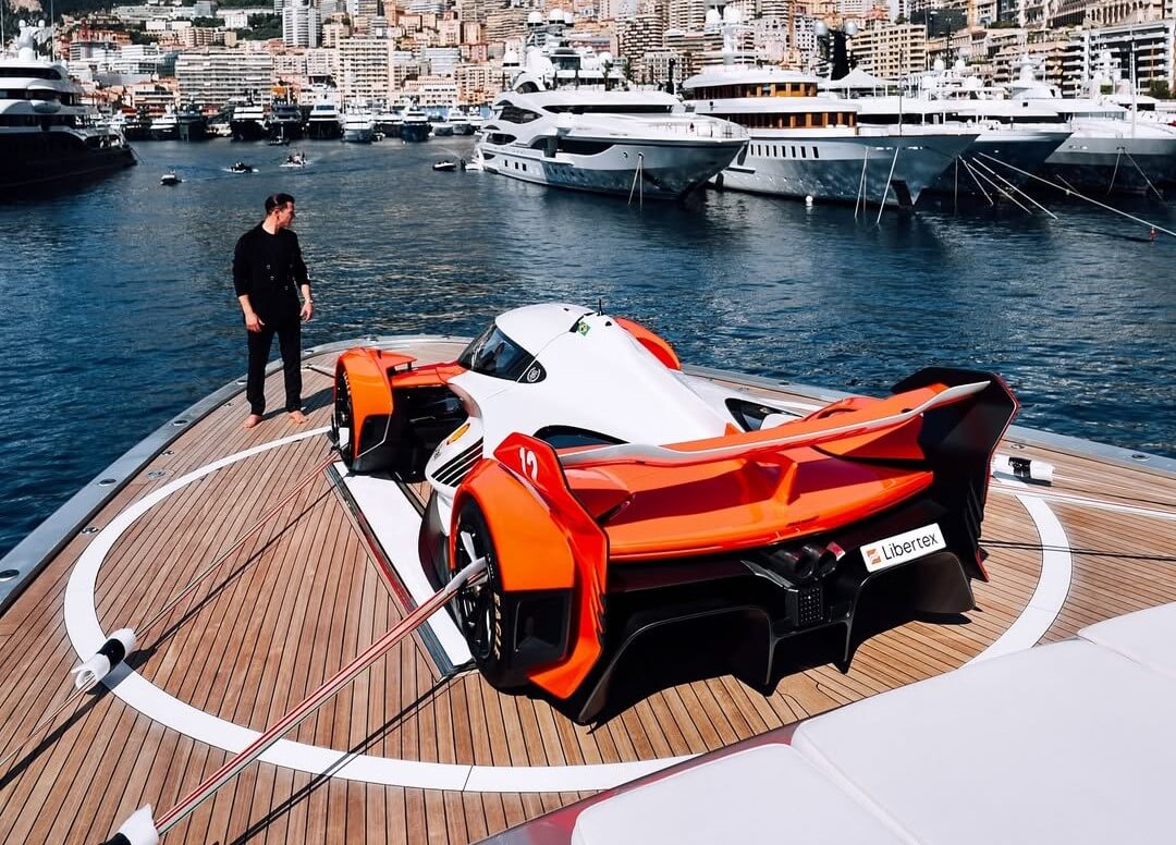 McLaren Solus GT