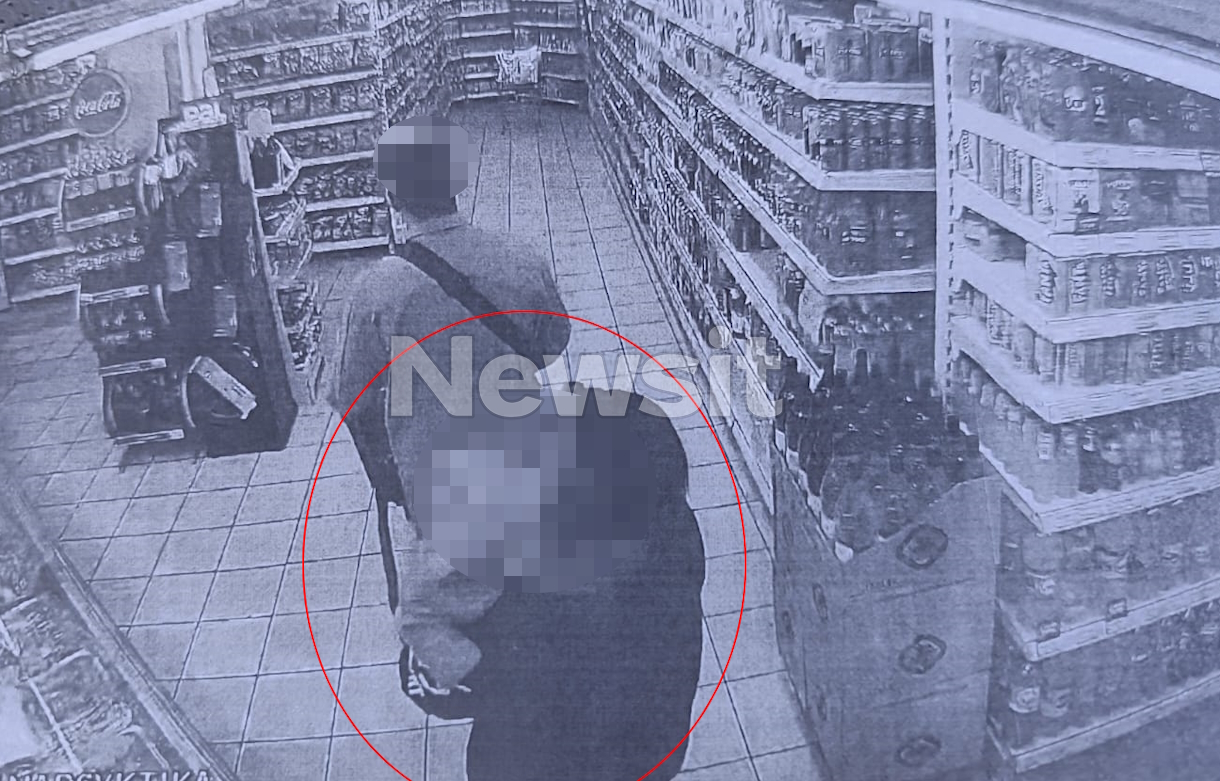 Άλιμος: Έξι φωτογραφίες ντοκουμέντα από την αρπάγη του βρέφους μέσα από το σούπερ μάρκετ – Οι κινήσεις της γιαγιάς και του άγνωστου άνδρα